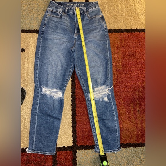 American eagle stretch distressed curvy mom jeans size 6 - Picture 2 of 11